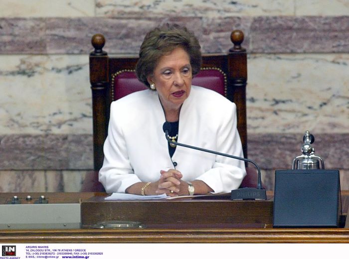 Πέθανε η Άννα Ψαρούδα – Μπενάκη, η πρώτη γυναίκα Πρόεδρος της Βουλής