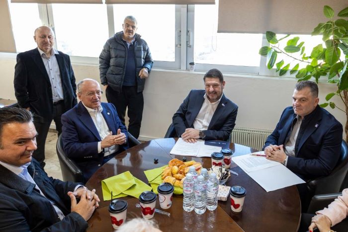 Συνάντηση Χαρδαλιά – Τσίρκα για έργα 35,6 εκ. ευρώ στον Δήμο Μαραθώνος