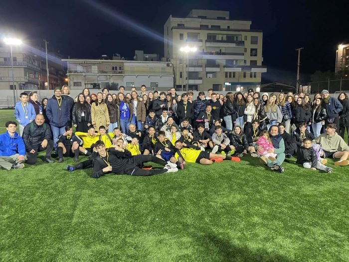 Ο αθλητισμός ενώνει στη Ραφήνα: Φιλικός αγώνας της Ακαδημίας Τριγλίας με μαθητές από τρεις ευρωπαϊκές χώρες