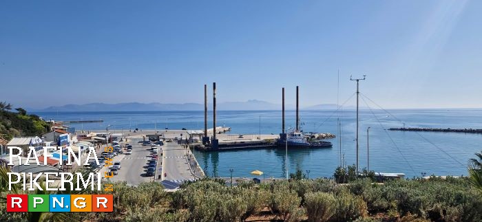 Ραφήνα: Ο πλωτός γερανός «Ιγνάτιος XL» στον παλαιό λιμένα – Σε εξέλιξη δειγματοληπτικές γεωτρήσεις για υποθαλάσσια καλώδια