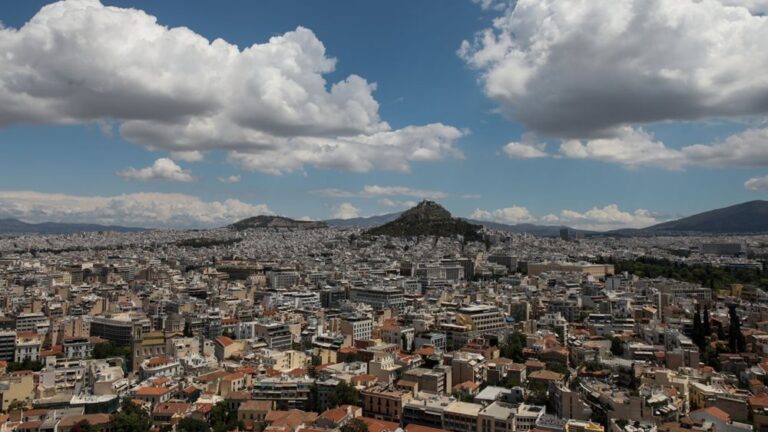 Με αμείωτη ένταση το «ράλι» τιμών στην αγορά κατοικίας