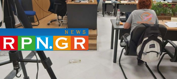 Τώρα πετάνε και μπουκάλια από τα παράθυρα μέσα στο Δημοτικό Συμβούλιο!