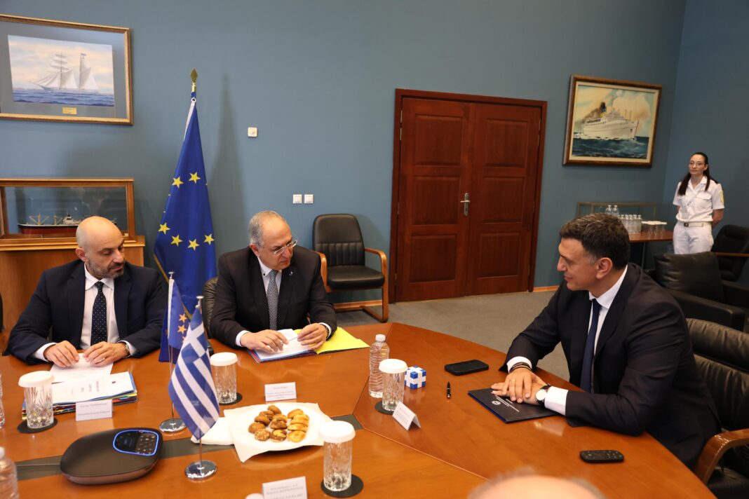 Αναφορά του Υπουργού Ναυτιλίας στην προκλητική συμπεριφορά των Τούρκων ψαράδων – Συνάντηση Κικίλια με τον αρμόδιο Ευρωπαίο Επίτροπο