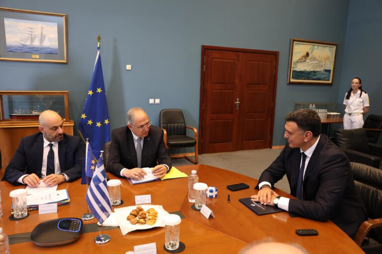 Αναφορά του Υπουργού Ναυτιλίας στην προκλητική συμπεριφορά των Τούρκων ψαράδων – Συνάντηση Κικίλια με τον αρμόδιο Ευρωπαίο Επίτροπο