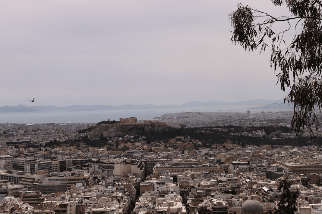 Έντονη ανησυχία σε περιοχές της Αττικής από χαρακτηριστική οσμή αερίου στην ατμόσφαιρα