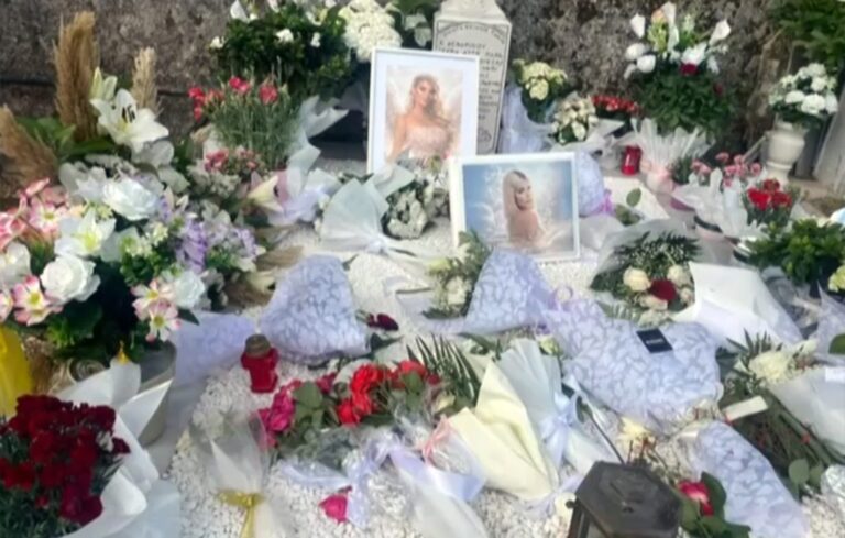 Κεφαλονιά: Συγκλονίζει η φωτογραφία από τον τάφο της Μυρτούς – «Θα πάμε να την βρούμε», λέει ο πατέρας της
