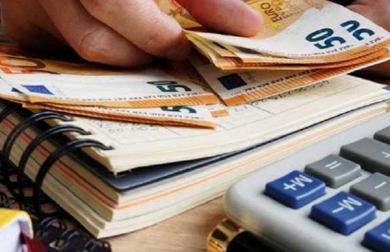 Νέος διπλός «αυτοδιοικητικός ΕΝΦΙΑ» στα ακίνητα από το 2027 – Τι αλλάζει για ιδιοκτήτες και ενοικιαστές