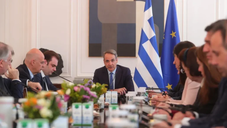 Κυβερνητικό rotation με «μίνι» ανασχηματισμό – Τα πρόσωπα που μετακινούνται και τα σενάρια για πρόωρες κάλπες