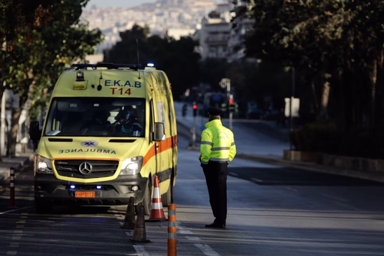 Ζεφύρι: Κρίσιμες ώρες για 3χρονη που παρασύρθηκε από αυτοκίνητο – Αναζητούνται οι γονείς