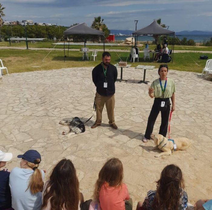 Ραφήνα: «Μαθαίνω να αγαπώ τα αδέσποτα» στο πάρκο Καραμανλή