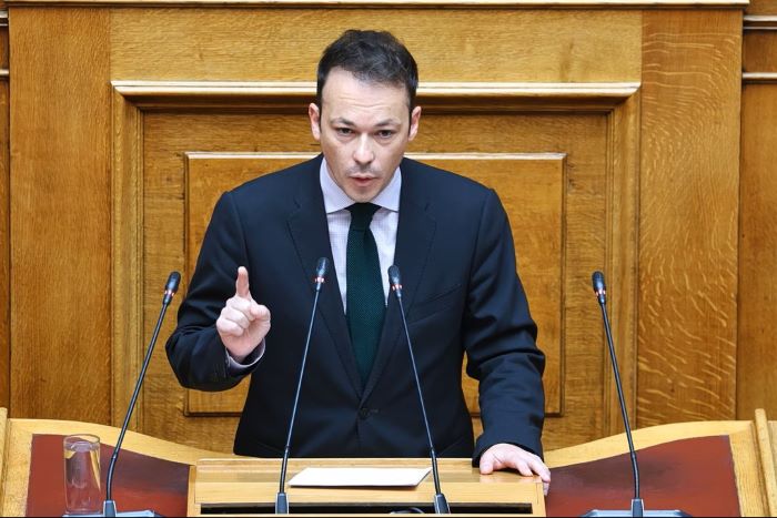 ΣΥΡΙΖΑ: Ανεξαρτητοποιήθηκε και ο Μίλτος Ζαμπάρας
