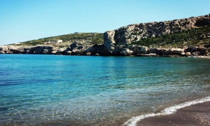 Κόρινθος: Νέα εμφάνιση καρχαρία στις Κεχριές – Καταγράφηκε κοντά στην ακτή