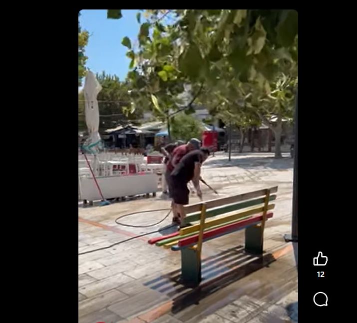 Ραφήνα: Η πλατεία Πλαστήρα δεν καθαρίζεται με ευχές (βίντεο) – Καθαρίζεται με δουλειά καταστηματαρχών
