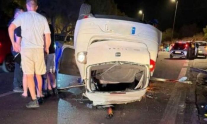 Τραγωδία στα Λιμανάκια: Υπέκυψε ο οδηγός του αυτοκινήτου που ανατράπηκε