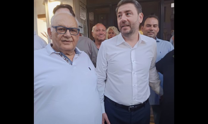 Στον πολιτικό στίβο ο Μάκης Βουδούρης – «Ξεκινάμε» δίπλα στον Νίκο Ανδρουλάκη