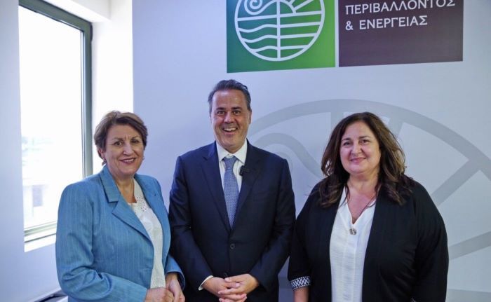 Αποχέτευση σε Ραφήνα Πικέρμι: Ευρεία σύσκεψη για τα έργα με τη συμμετοχή της Δημάρχου Δήμητρας Τσεβά