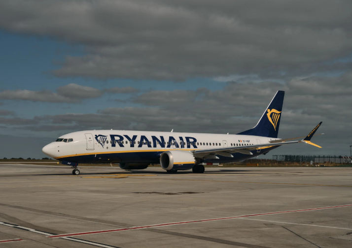 Ryanair: Ανακοίνωση για το ατύχημα με το σπασμένο παράθυρο και τον τραυματισμό επιβάτη