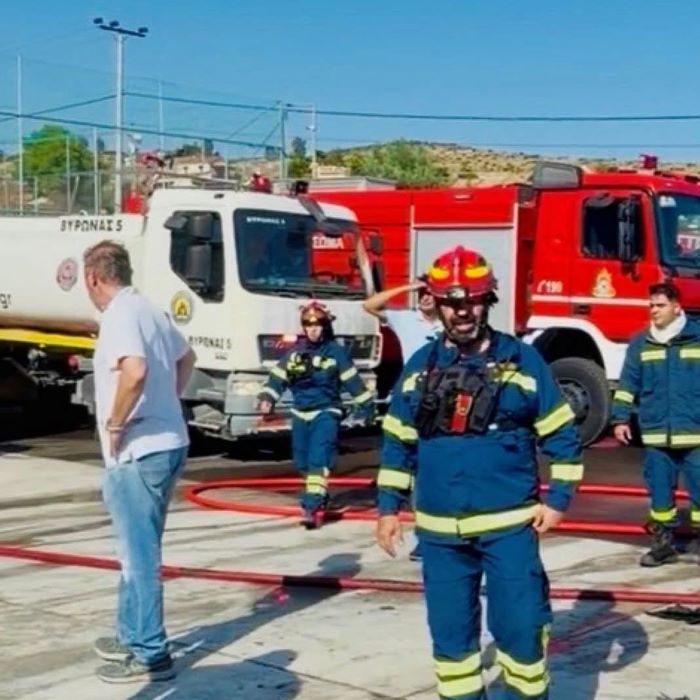 Άμεση επέμβαση της Πυροσβεστικής σε φωτιά σε εργοστάσιο στην Ανθούσα