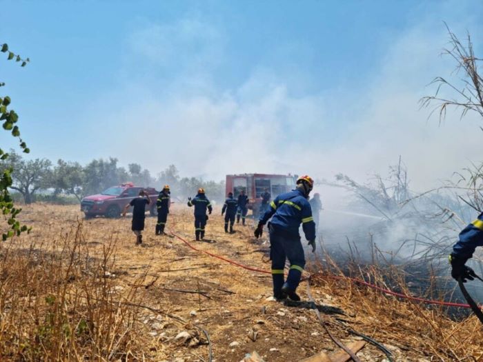 Σαλαμίνα: Σύλληψη 49χρονου για φωτιά που αποδίδεται σε εργασίες ηλεκτροσυγκόλλησης- πρόστιμο 2594 ευρώ