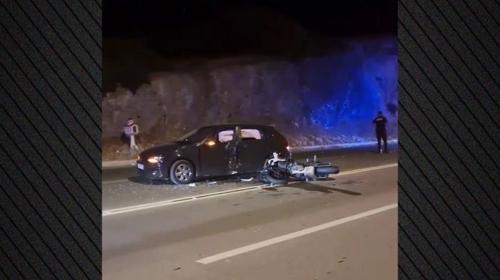 Λαγονήσι: ΙΧ έκανε αναστροφή και συγκρούστηκε με μηχανή της ΔΙΑΣ- δύο τραυματίες αστυνομικοί
