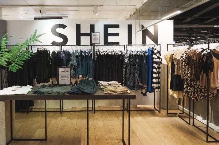 Η Shein αγοράζει την Everlane – Γιατί αντιδρούν οι πιστοί πελάτες της αμερικανικής εταιρείας
