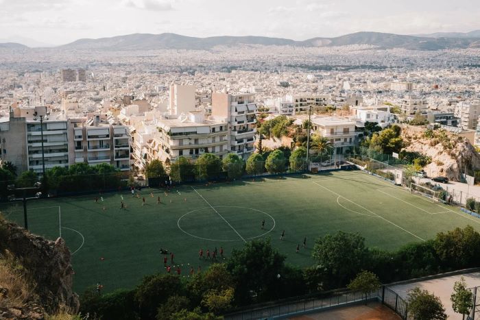 Κυψέλη: Οστά μέσα σε σακούλα εντοπίστηκαν από παιδί κοντά σε γήπεδο