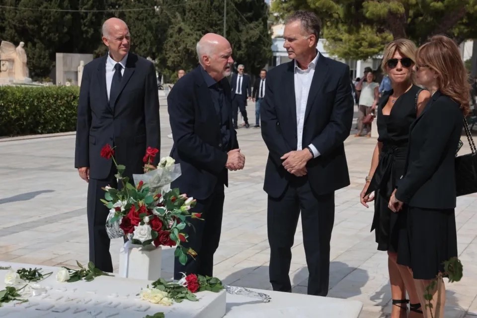 Μαργαρίτα Παπανδρέου: Συγκίνηση στο τελευταίο αντίο – Γιατί απουσίαζε ο Νίκος Ανδρουλάκης