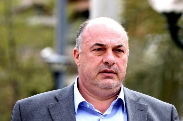 Πένθος για τον Αχιλλέα Μπέο: Πέθανε αιφνιδίως η αδελφή του ενώ κολυμπούσε στο Λαγονήσι