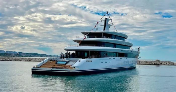 Καθελκύστηκε η «Belita»: Η νέα θαλαμηγός 80 μέτρων του Γιάννη και της Δήμητρας Κούστα