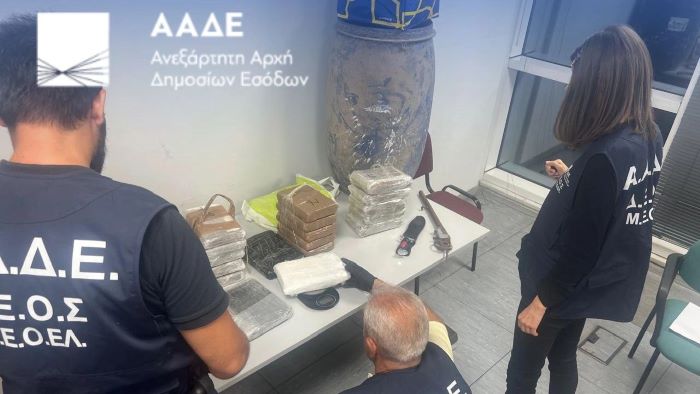 Άλλα 26,8 κιλά κοκαΐνης εντοπίστηκαν στον Μαραθώνα- Επιχείρηση «Τα Άνθη του Κακού» (βίντεο)