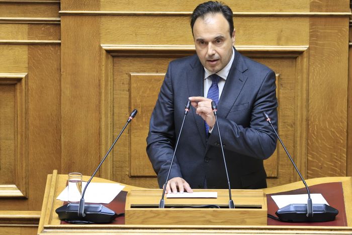 Υπερψηφίστηκε το νομοσχέδιο για την προστασία των ανηλίκων στα μέσα κοινωνικής δικτύωσης