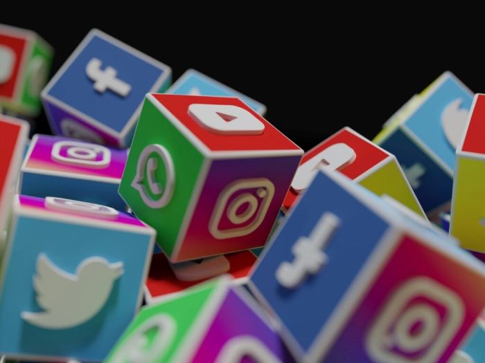 Social media από τα 15: Τι προβλέπει το σχέδιο για την Πρωτοχρονιά του 2027